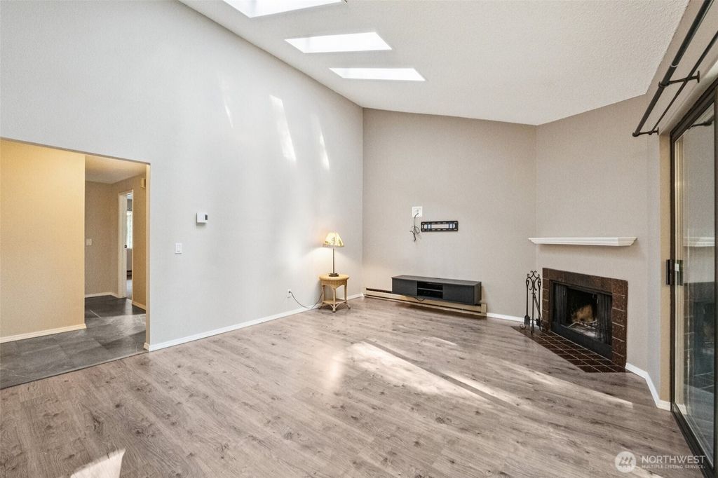 Photo of 5502 220th Street SW #D201, Mountlake Terrace, WA 98043 (MLS # 2516226)