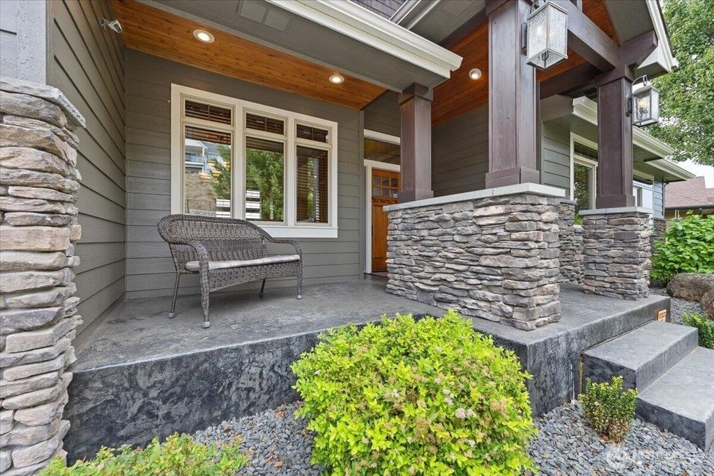 Photo of 10321 N Navaho Drive, Spokane, WA 99208 (MLS # 2484632)