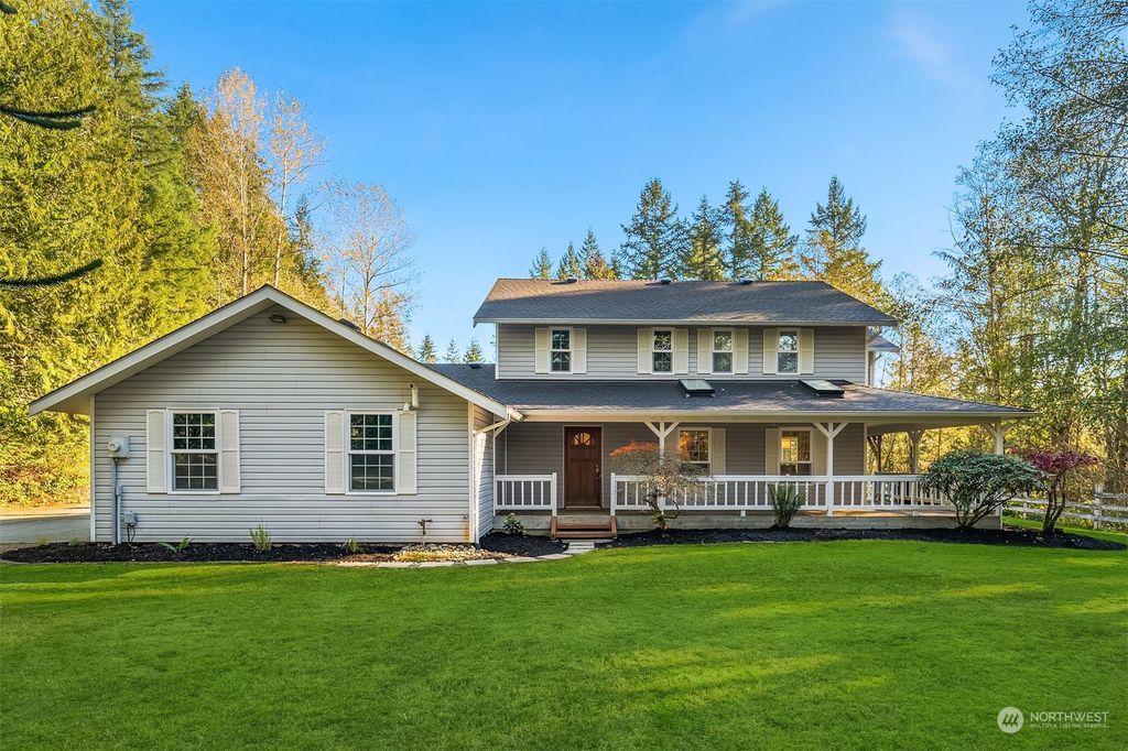 Photo of 22506 272nd Avenue SE, Maple Valley, WA 98038 (MLS # 2017174)