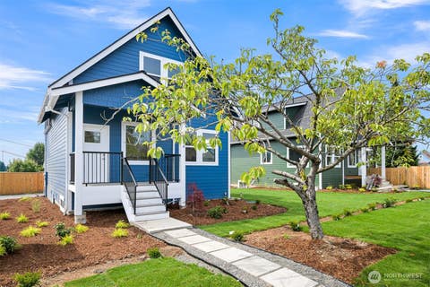 Photo of 508 Alabama Street, Bellingham, WA 98225 (MLS # 2557834)