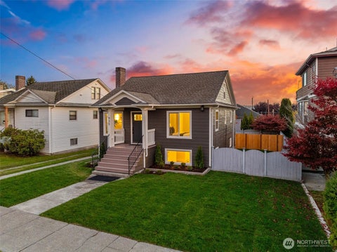 Photo of 935 NW 61st Street #A, Seattle, WA 98107 (MLS # 2592011)