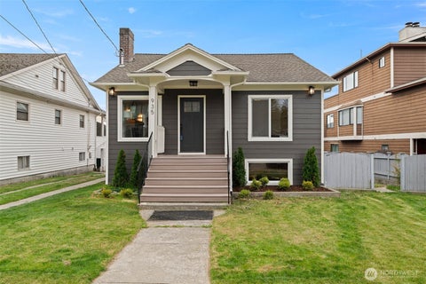 Photo of 935 NW 61st Street #A, Seattle, WA 98107 (MLS # 2592011)