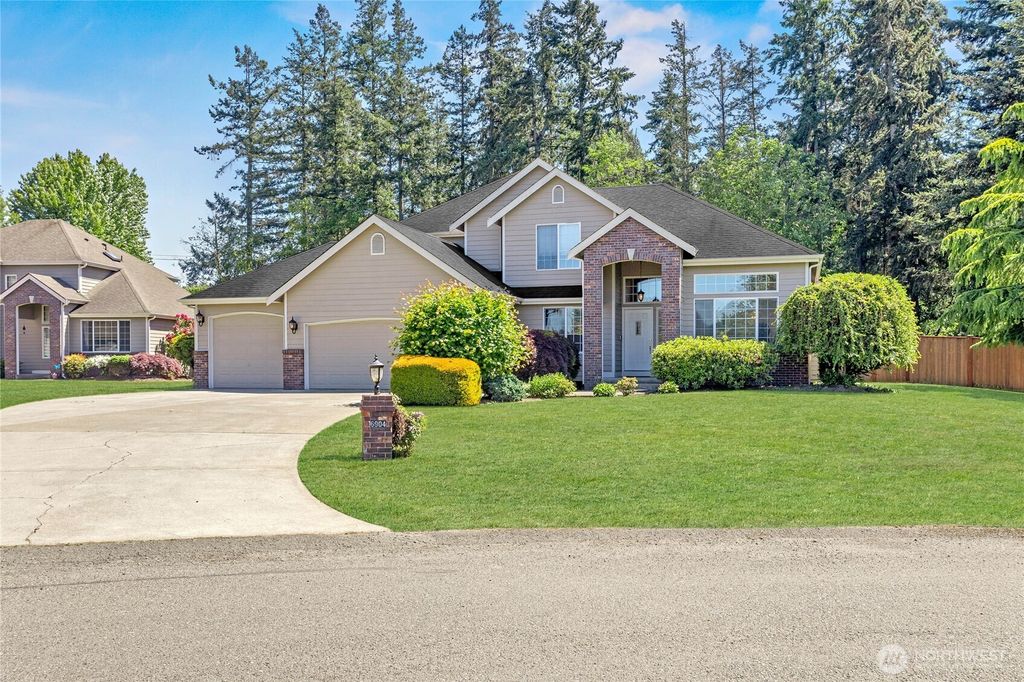 Photo of 6904 227th Street Ct E, Spanaway, WA 98387 (MLS # 2468942)