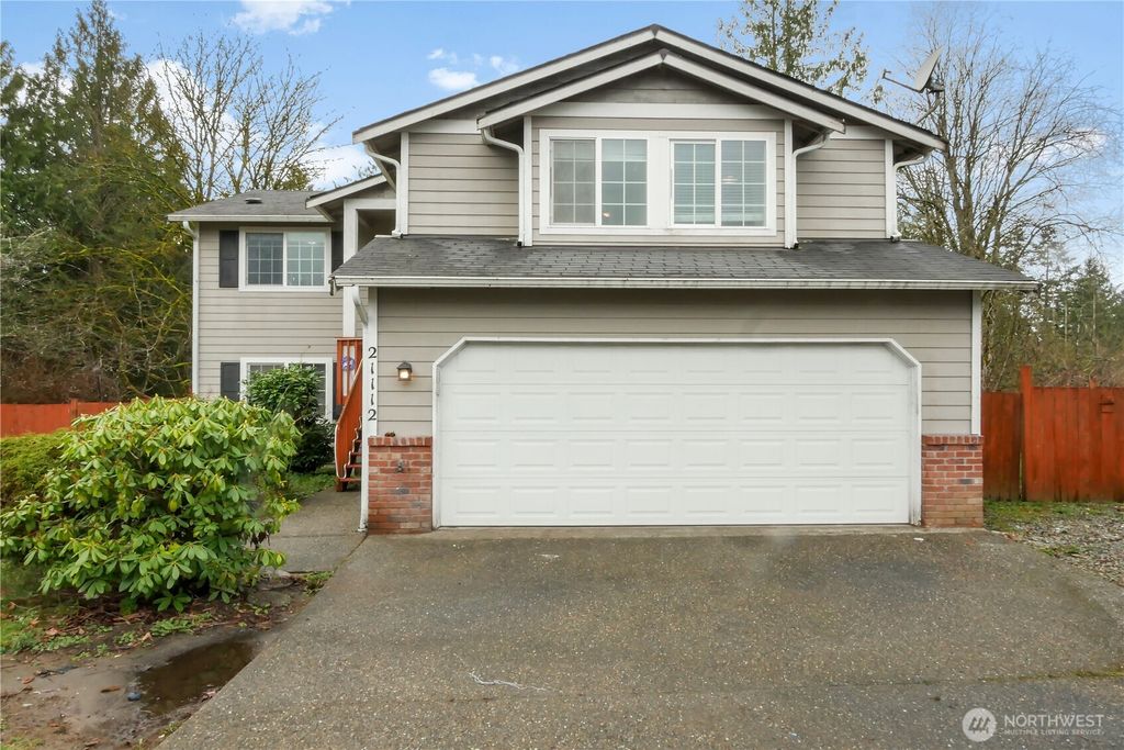 Photo of 21112 55th Avenue Ct E, Spanaway, WA 98387 (MLS # 2495074)