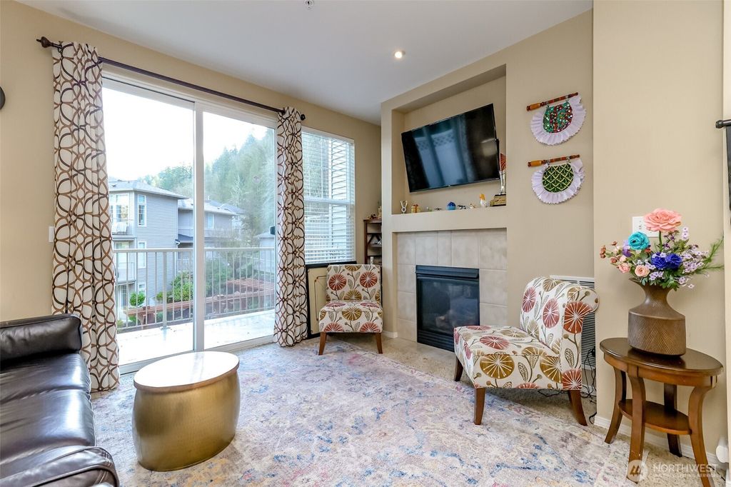 Photo of 15325 SE 155th Place #I-3, Renton, WA 98058 (MLS # 2477693)