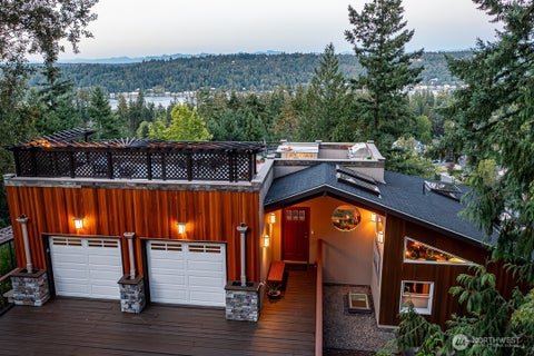 Photo of 2614 176th Place NE, Redmond, WA 98052 (MLS # 2566566)