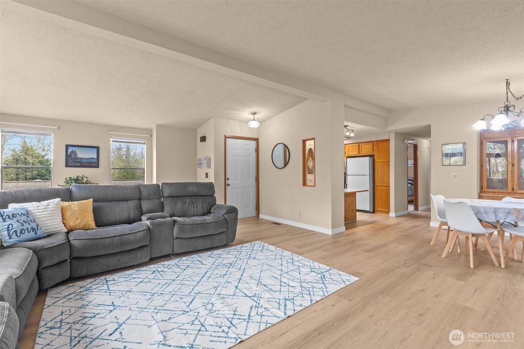 Photo of 17373 Woodcrest Drive NE, Bothell, WA 98011 (MLS # 2523702)