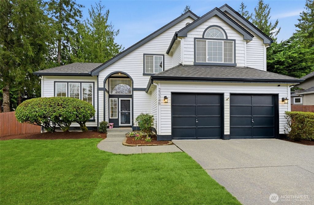 Photo of 23345 NE 24th Place, Sammamish, WA 98074 (MLS # 2493507)