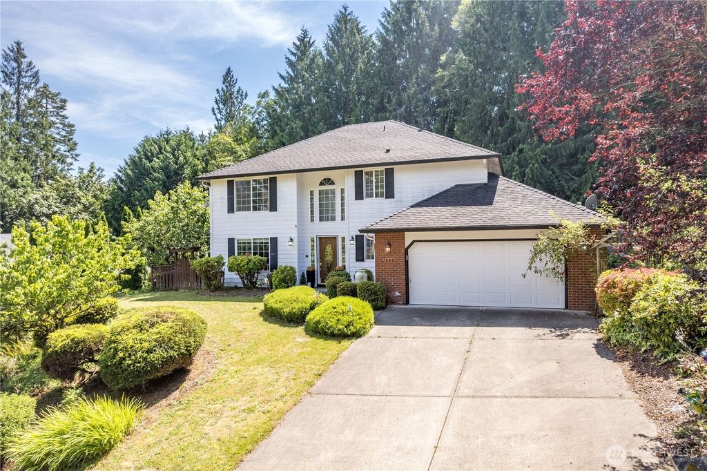 Photo of 215 W St James Place, Longview, WA 98632 (MLS # 2552637)