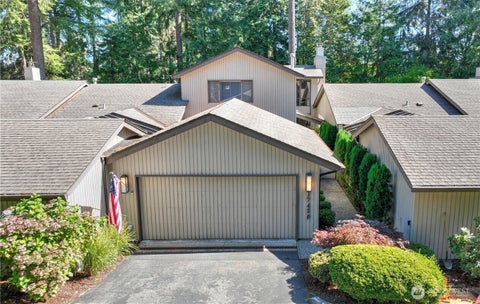 Photo of 17420 147th Avenue SE #6, Redmond, WA 98058 (MLS # 2582065)