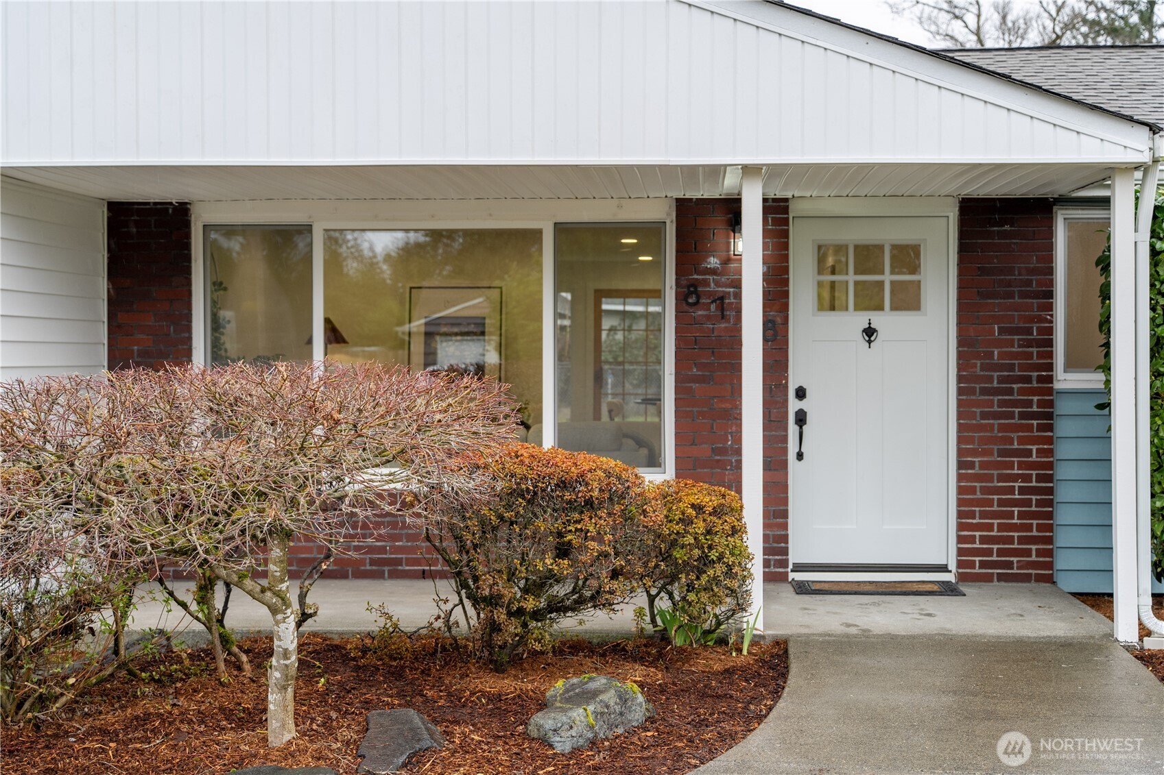 8718 Dresden Lane SW