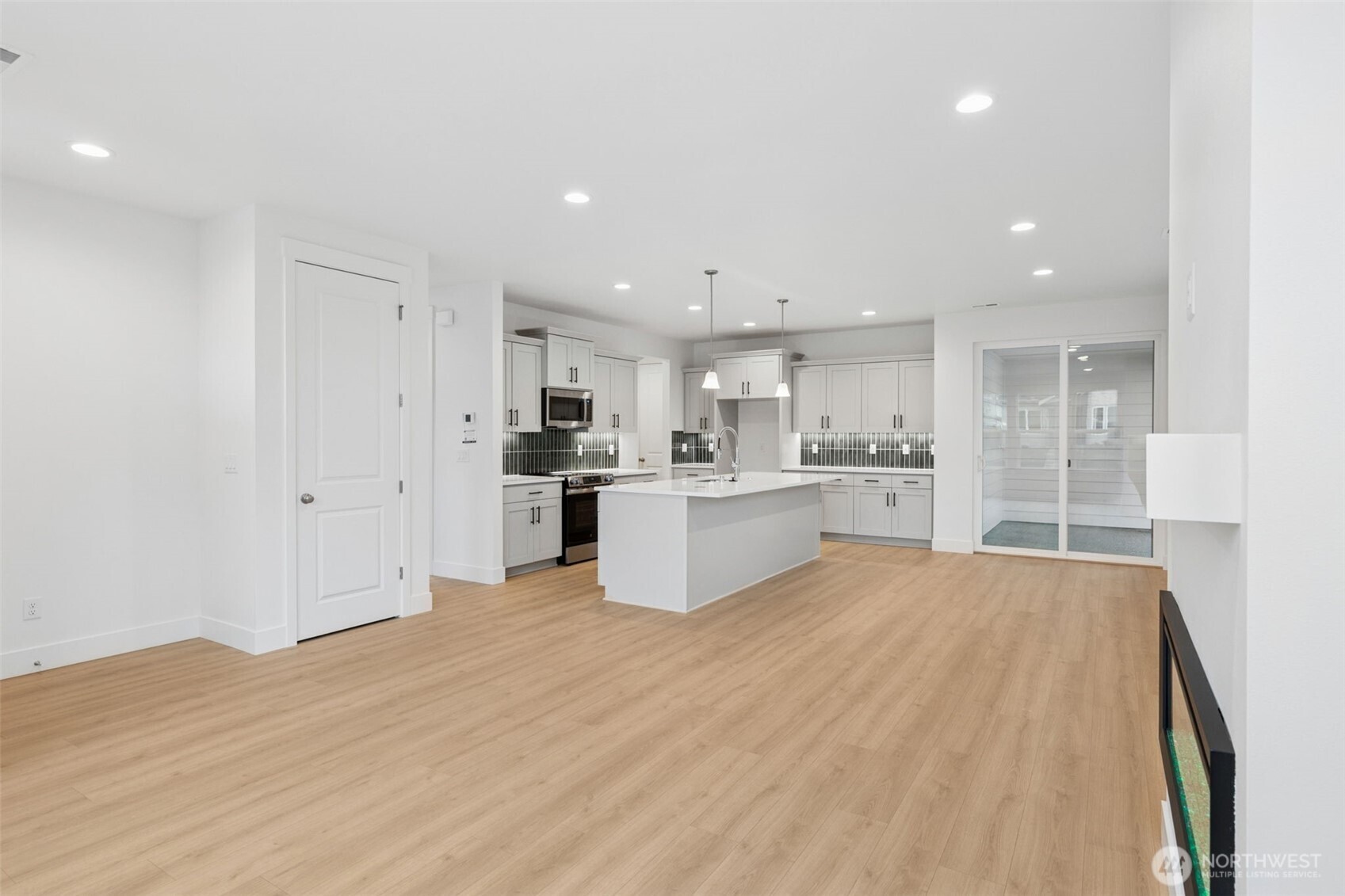 14523 204th Avenue E 904