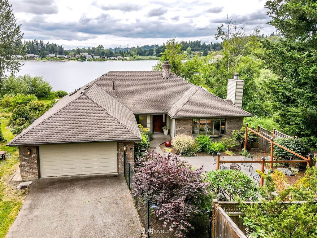 Photo of 1626 Park Avenue, Snohomish, WA 98290 (MLS # 1955079)