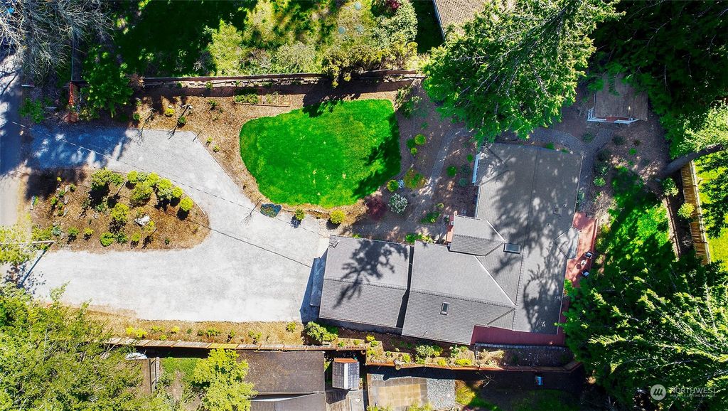 Photo of 21303 NE 61st Street, Redmond, WA 98053 (MLS # 2227265)