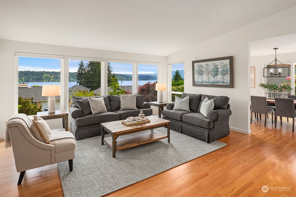 Photo of 17015 SE 25th Street, Bellevue, WA 98008 (MLS # 2237546)