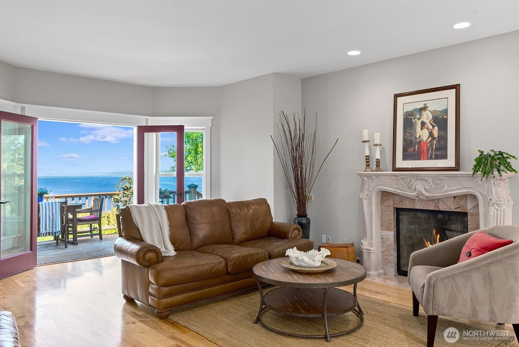 Photo of 6838 SW Maury Park Road, Vashon, WA 98070 (MLS # 2551588)