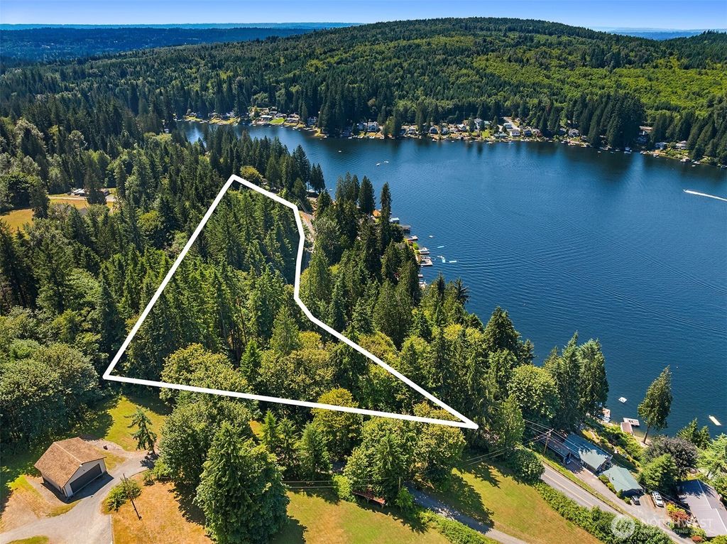 Photo of 2303 S Lake Roesiger Road, Snohomish, WA 98290 (MLS # 2412105)