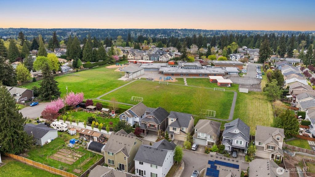 Photo of 20420 5th Avenue W, Lynnwood, WA 98036 (MLS # 2510169)