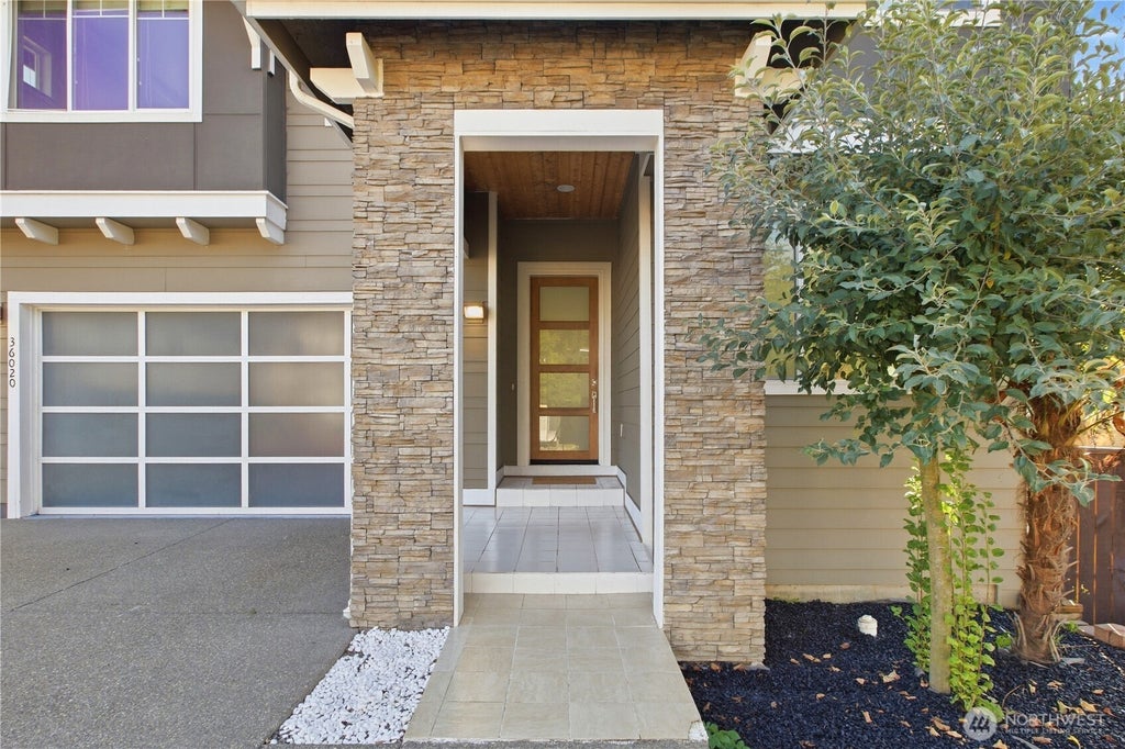 Photo of 36020 21st Lane S, Federal Way, WA 98003 (MLS # 2584401)