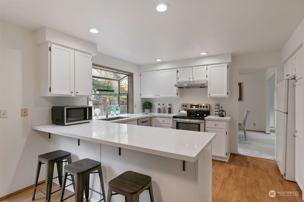 Photo of 22501 NE 9th Drive, Sammamish, WA 98074 (MLS # 2169706)