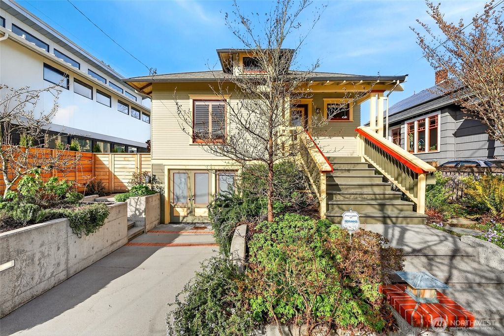 Photo of 4223 Interlake Avenue N, Seattle, WA 98103 (MLS # 2495609)