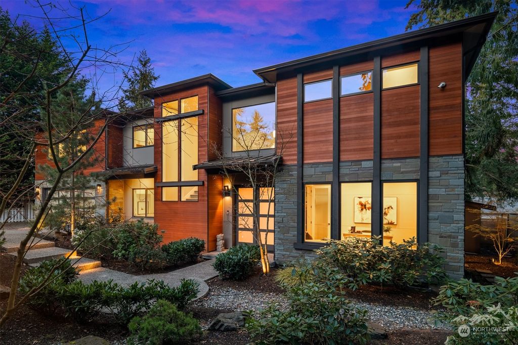 Photo of 2438 80th Avenue NE, Medina, WA 98039 (MLS # 2057347)