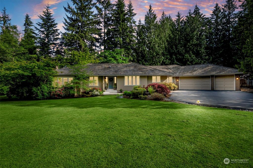 Photo of 15308 185th Avenue NE, Woodinville, WA 98072 (MLS # 2013053)