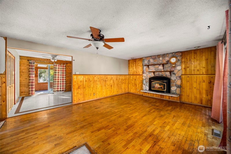 2431 Sidney Lane