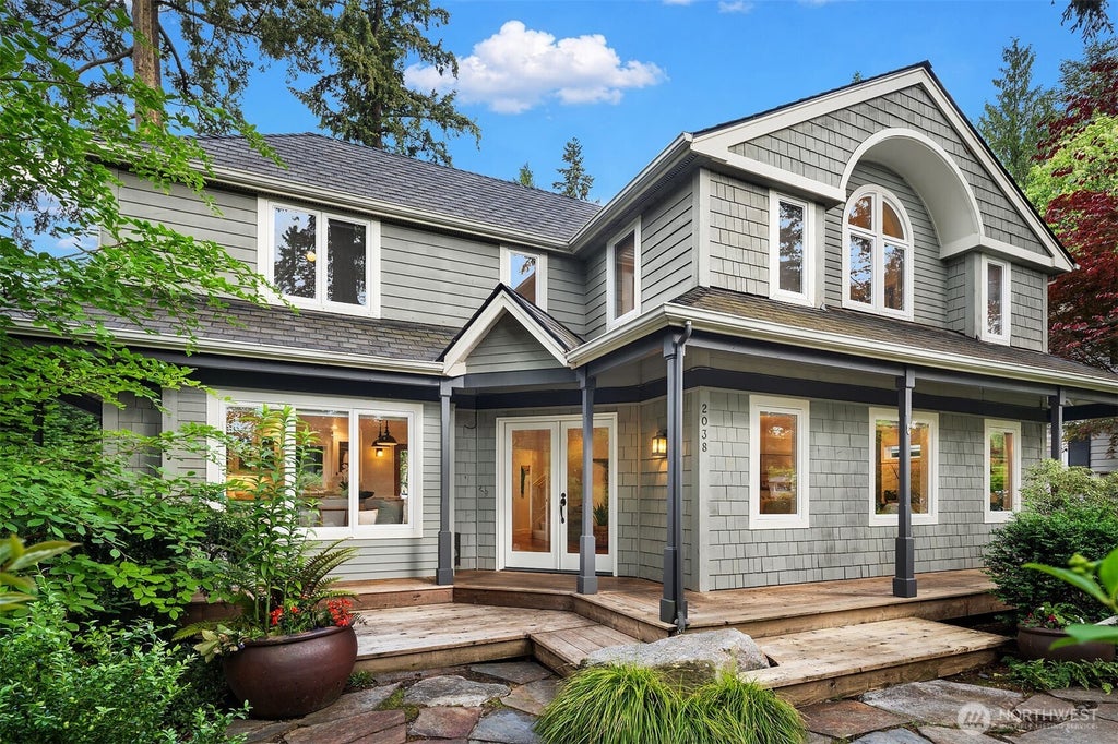 Photo of 2038 9th Street W, Kirkland, WA 98033 (MLS # 2556341)