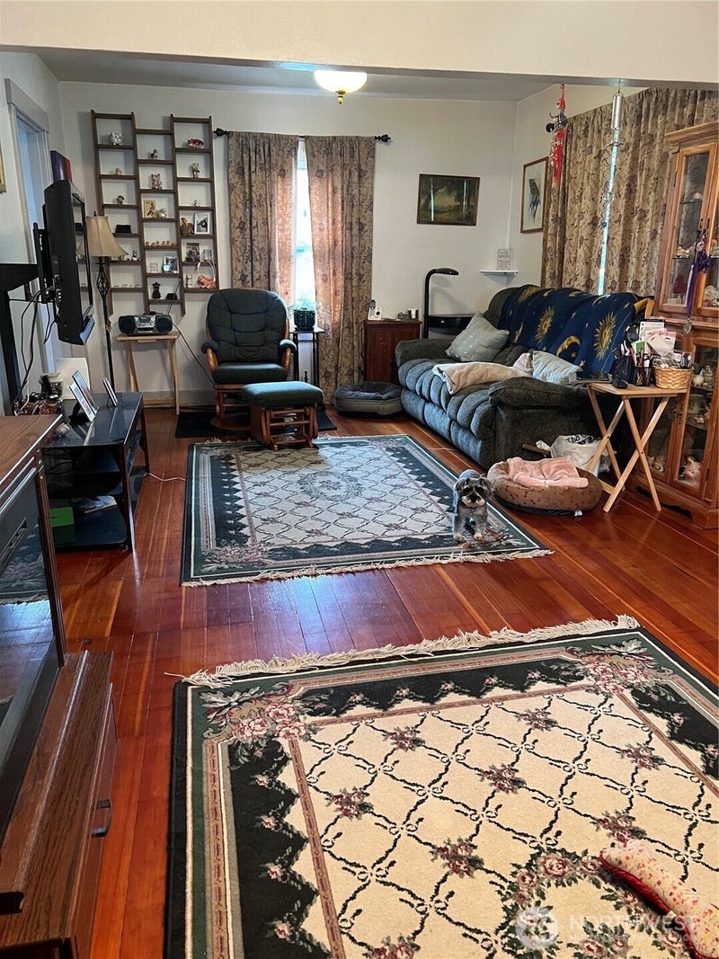 2274 Elmway