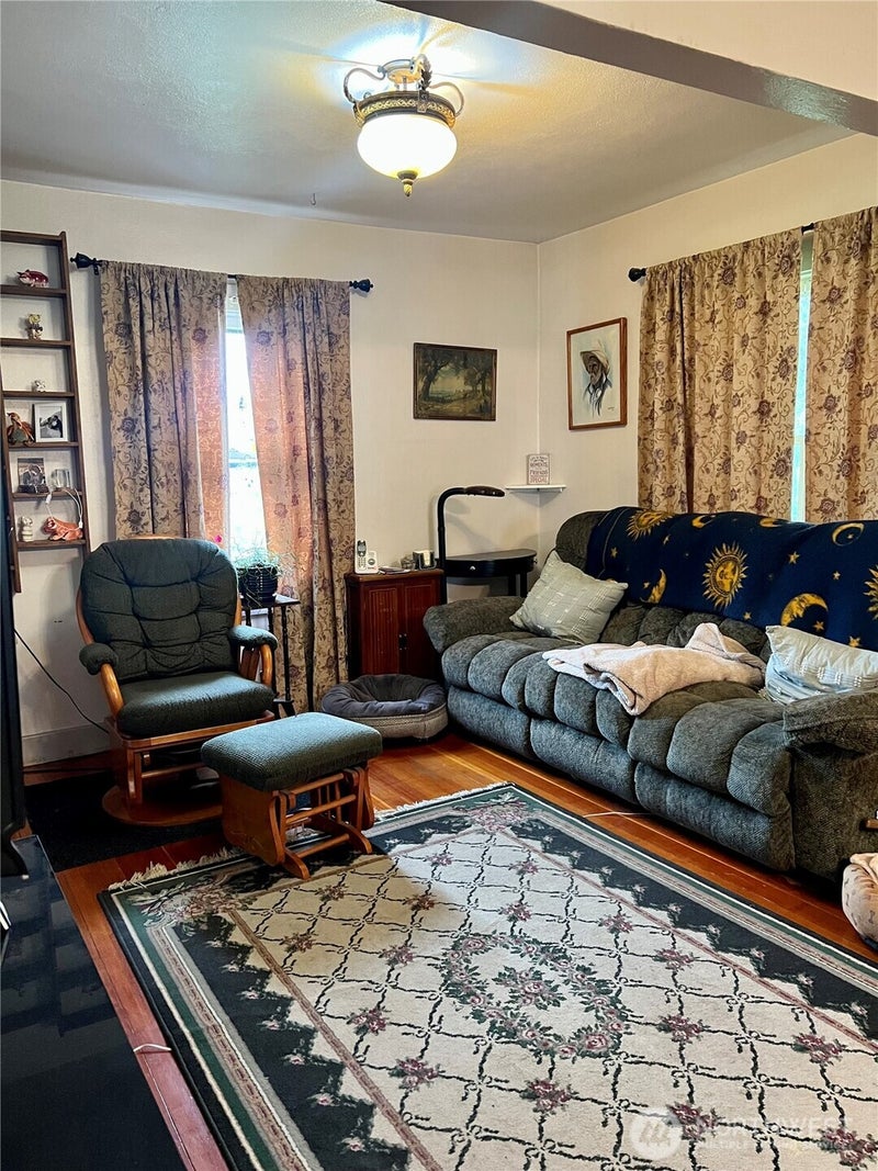 2274 Elmway
