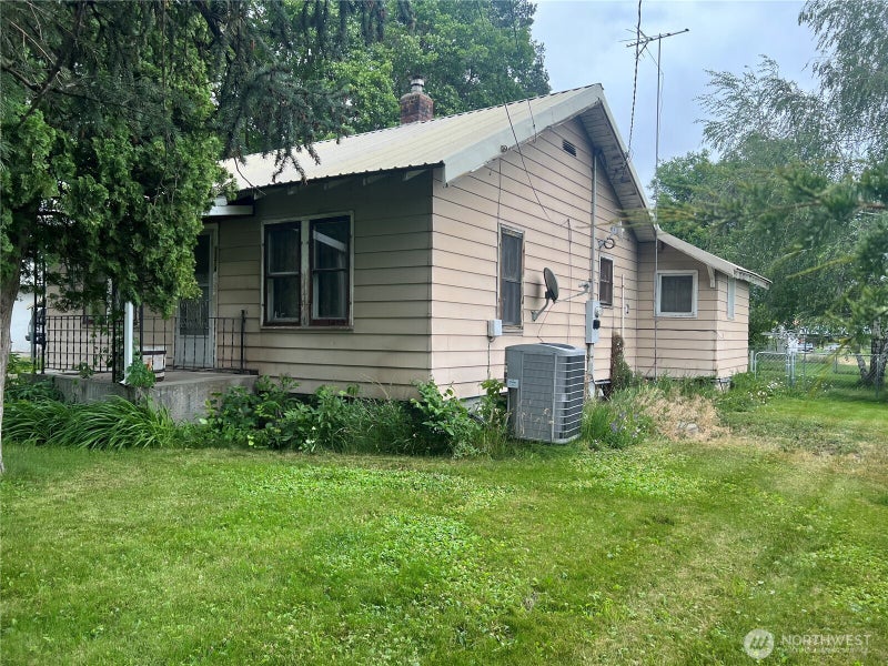2274 Elmway