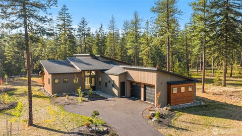 Photo of 1700 Wanawish Loop, Cle Elum, WA 98922 (MLS # 2590250)
