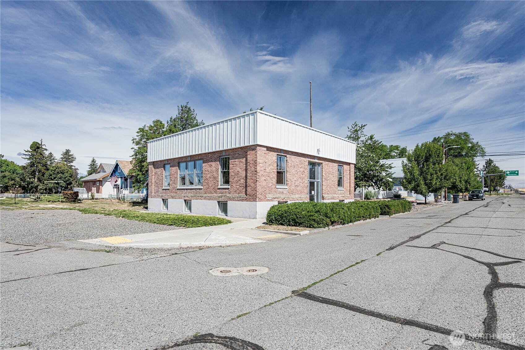 200 N Chelan Ave