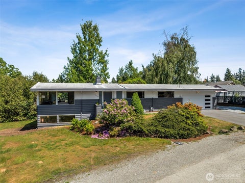Photo of 15724 13th Avenue SW, Burien, WA 98166 (MLS # 2538571)