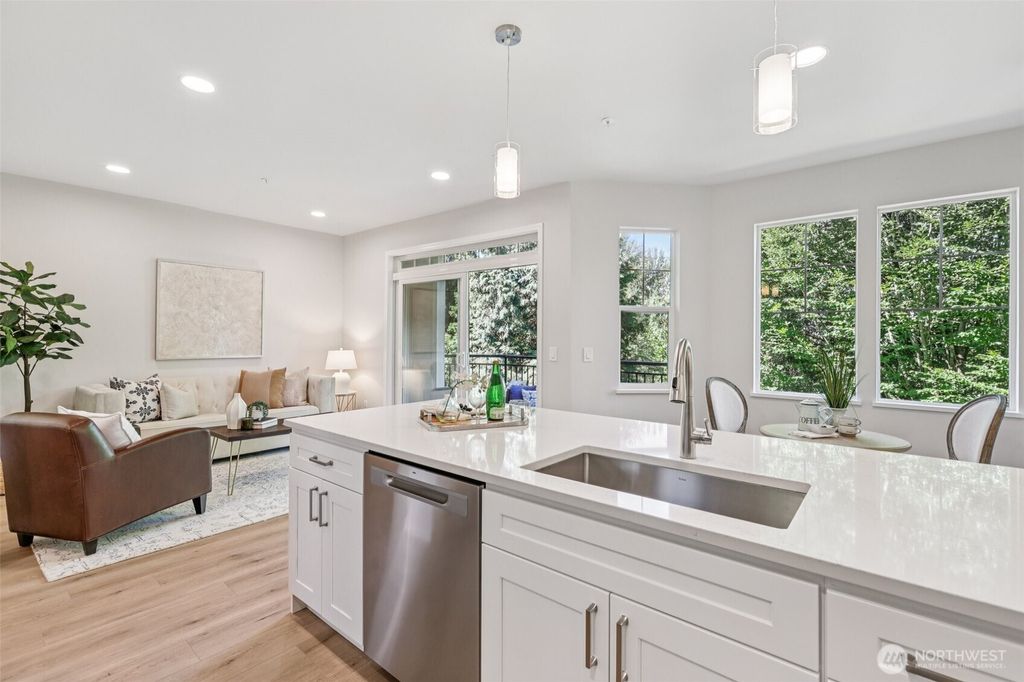 Photo of 2840 139th Avenue SE #15, Bellevue, WA 98005 (MLS # 2478431)