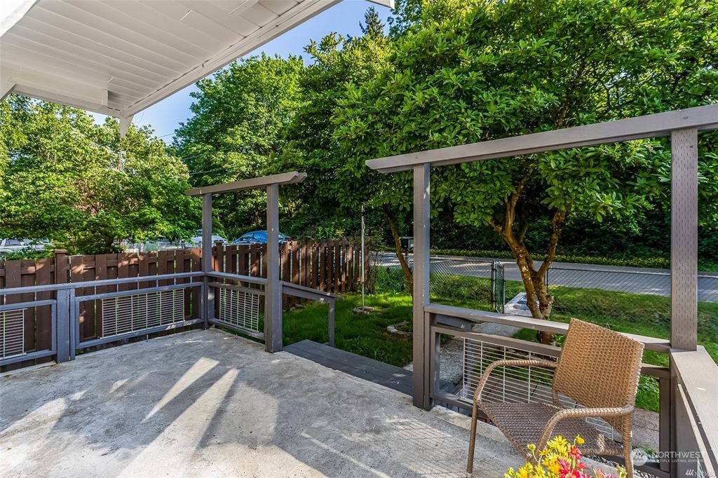 Photo of 19526 23rd Avenue NE, Shoreline, WA 98155 (MLS # 2133706)