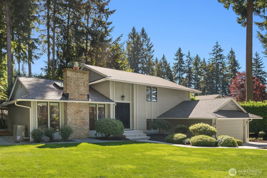 Photo of 16709 NE 102 Place, Redmond, WA 98052 (MLS # 2439158)