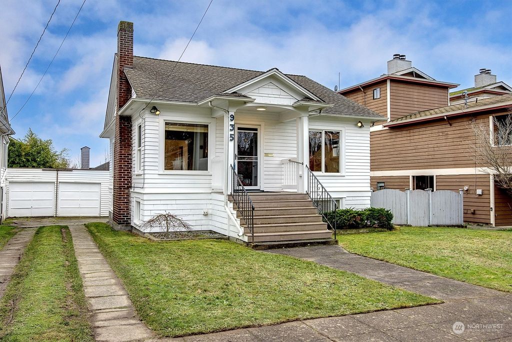 Photo of 935 NW 61st Street, Seattle, WA 98107 (MLS # 2319829)