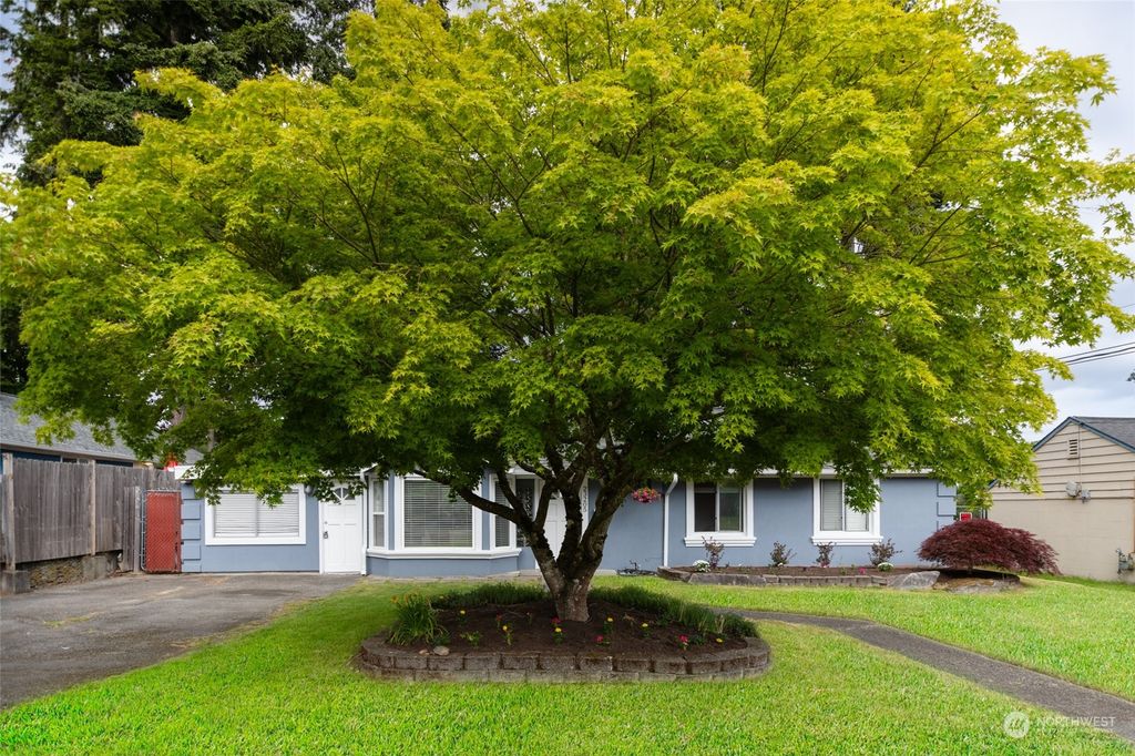 Photo of 23205 51st Avenue W, Mountlake Terrace, WA 98043 (MLS # 2251483)