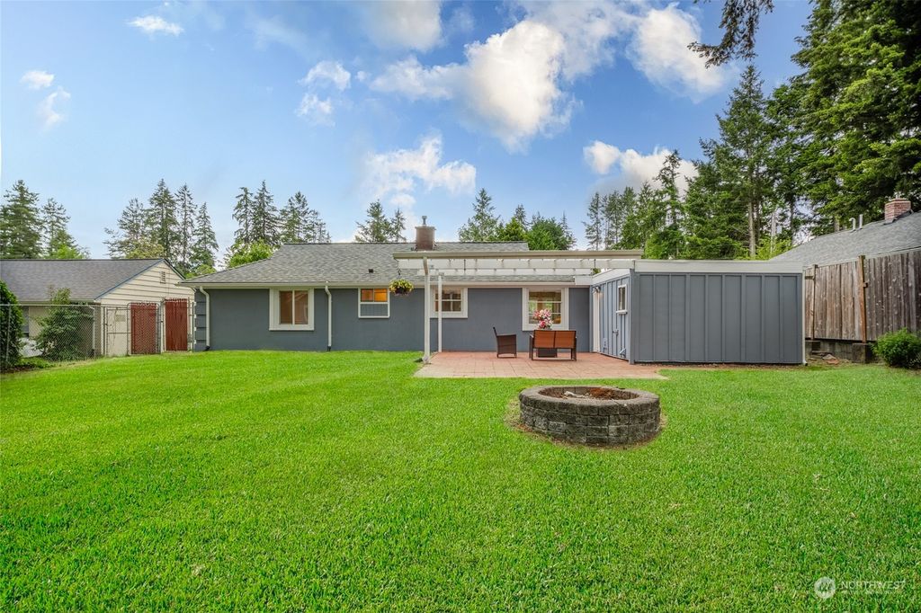 Photo of 23205 51st Avenue W, Mountlake Terrace, WA 98043 (MLS # 2251483)