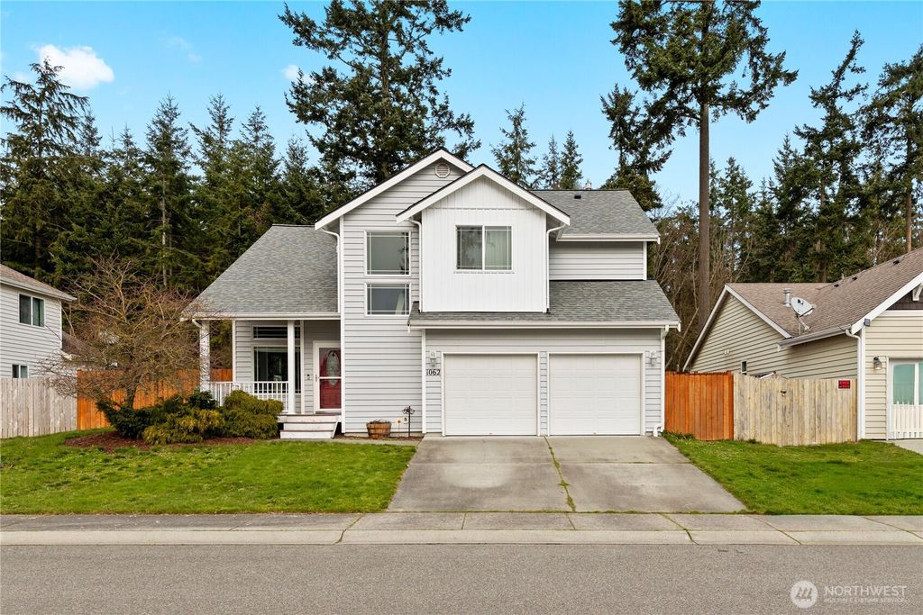 Photo of 1062 NW Redwing Drive, Oak Harbor, WA 98277 (MLS # 2472096)