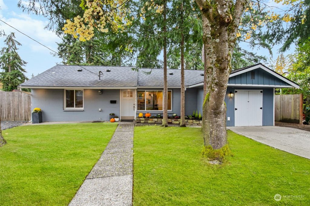 Photo of 23101 52nd Avenue W, Mountlake Terrace, WA 98043 (MLS # 2307468)