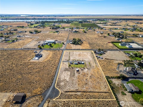 Photo of 7814 Rd NE D.7, Moses Lake, WA 98837 (MLS # 2592948)
