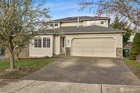 Photo of 18422 84th Avenue E, Puyallup, WA 98375 (MLS # 2500323)