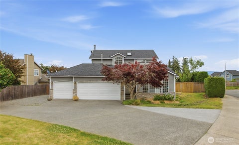 Photo of 11746 SE 268th Street, Kent, WA 98030 (MLS # 2546335)