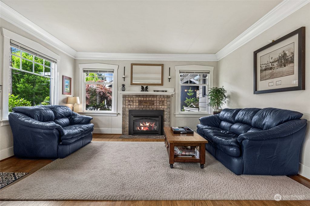 Photo of 2319 25th Avenue E, Seattle, WA 98112 (MLS # 2129747)