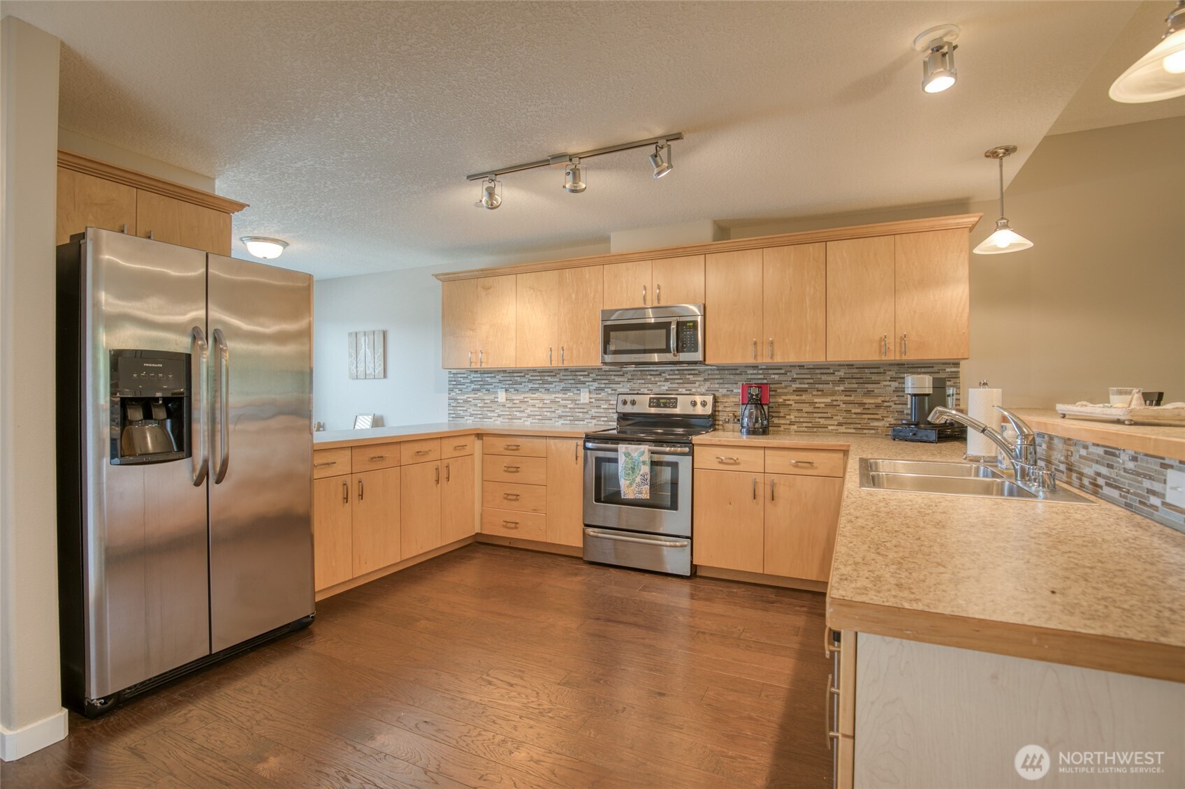 262 Oyhut Bay Boulevard SW 204