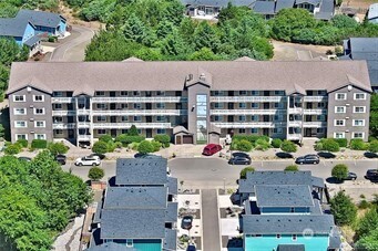 262 Oyhut Bay Boulevard SW 204