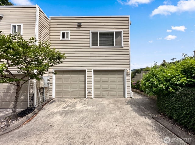 2325 Harbor Avenue SW B2 #B2, Seattle